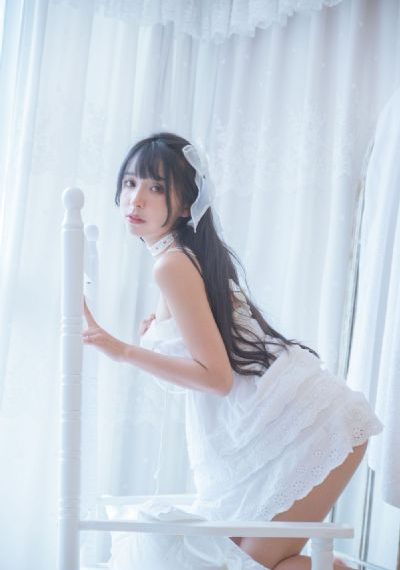 唔该借歪