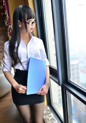 街头俏妞